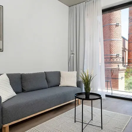 Piekarnia Modern With A Balcony And A Workspace By Renters * Βρότσλαβ