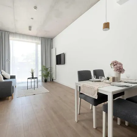 Piekarnia Modern With A Balcony And A Workspace By Renters * Βρότσλαβ